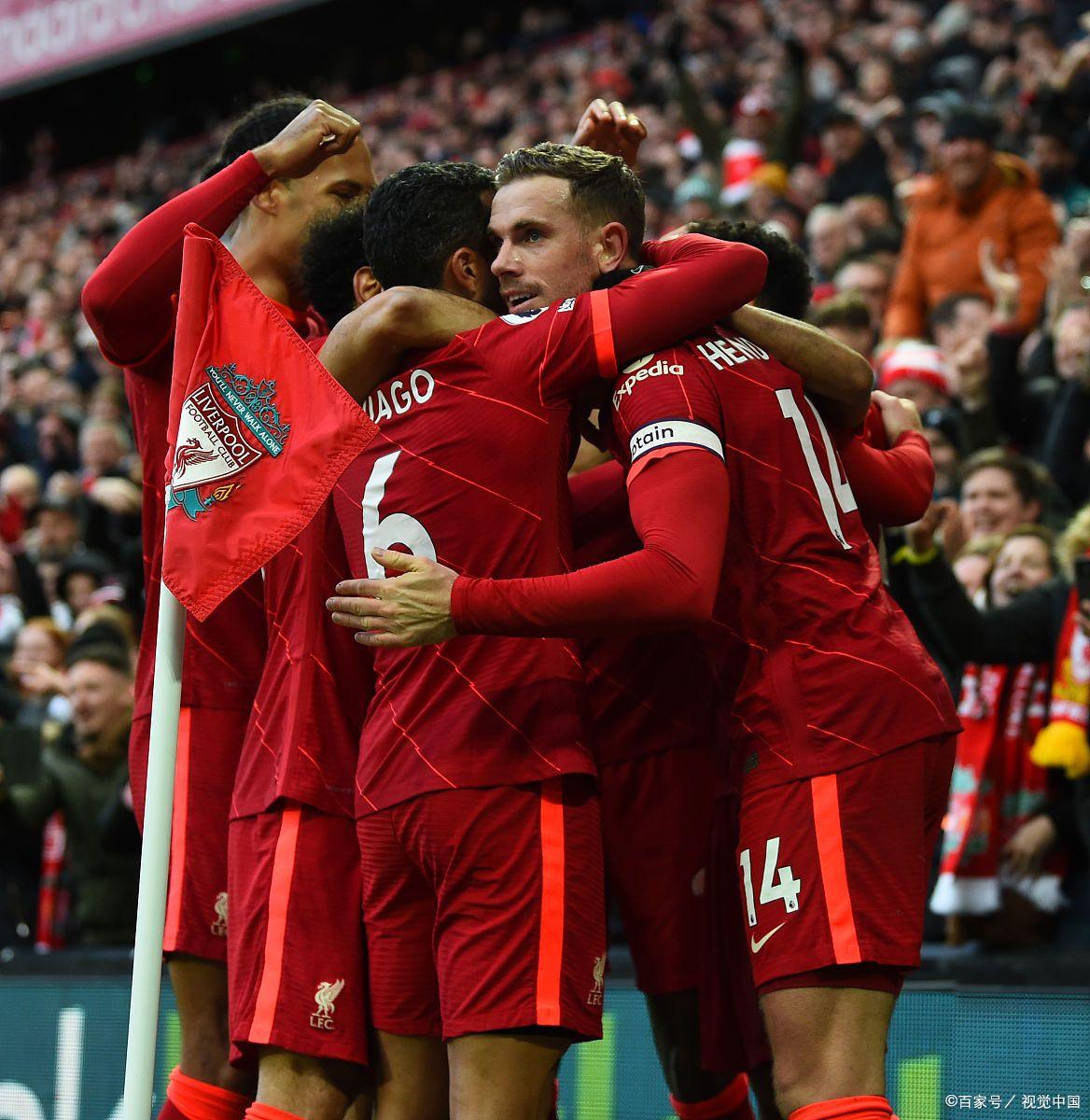 开云体育-包含集结日英超焦点战，巴塞罗那绝杀压哨，球迷炸锅，更衣室氛围转暖的词条